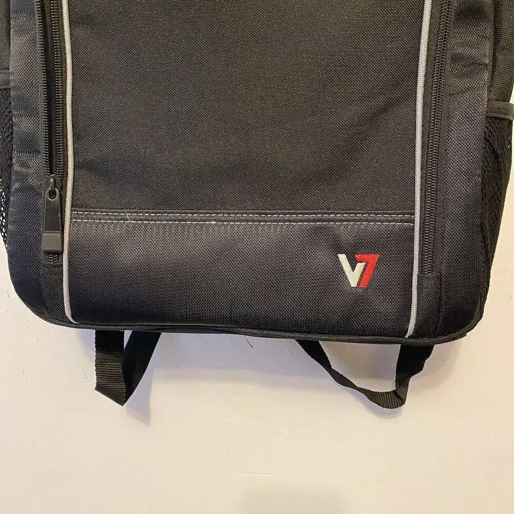 V7 Black Gray Trim Padded Professional Backpack Traveler Laptop Bookbag 13